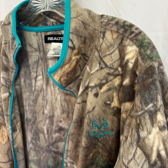 Realtree Teal and Gray Top - Picture 3 of 4